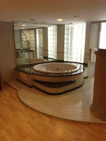 Imagen de la habitación del Hotel Cuba. Foto 5