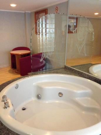 Imagen de la habitación del Hotel Cuba. Foto 6