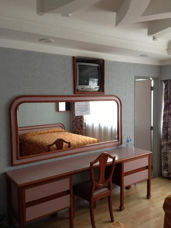 Imagen de la habitación del Hotel Cuba. Foto 7