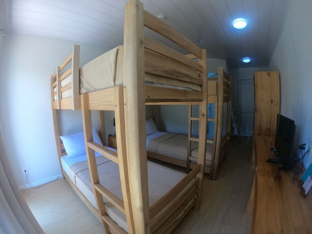 Imagen de la habitación del Hotel Cube Baler. Foto 18