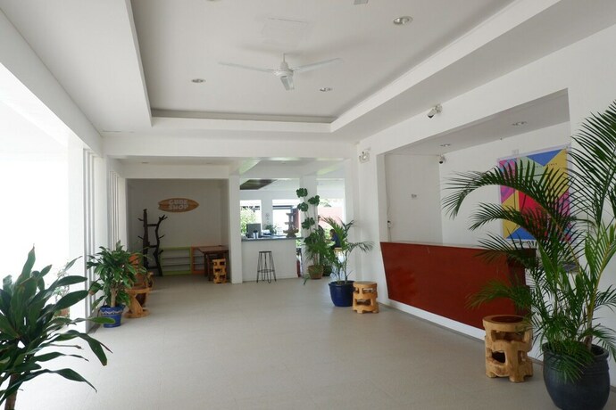 Imagen de los interiores del Hotel Cube Baler. Foto 30