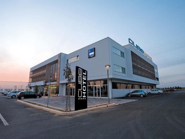 Imagen general del Hotel Cube. Foto 3