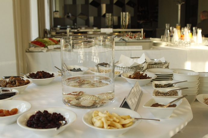 Imagen del bar/restaurante del Hotel Cubo. Foto 3