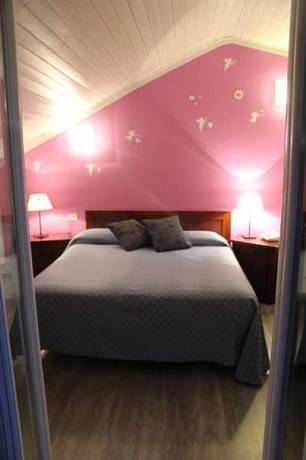 Imagen de la habitación del Hotel Cuccaro Club. Foto 7