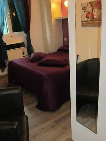 Imagen de la habitación del Hotel Cuccaro Club. Foto 9