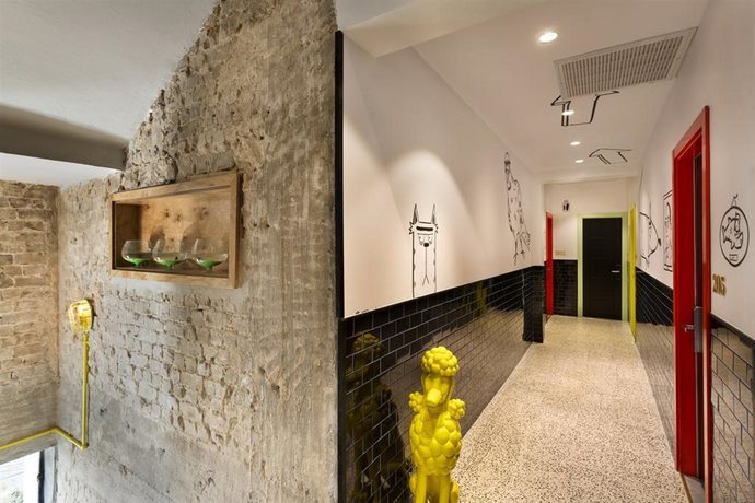 Imagen general del Hotel Cucu. Foto 7