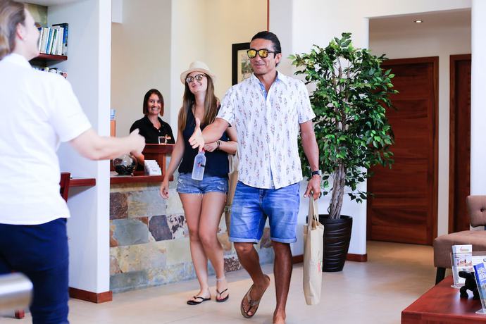 Imagen de los interiores del Hotel Cucuve. Foto 19