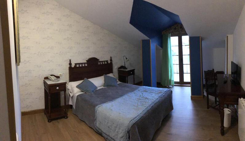 Imagen de la habitación del Hotel Cueli. Foto 3