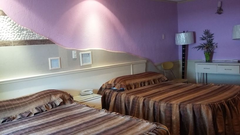 Imagen de la habitación del Hotel Cuellar. Foto 2