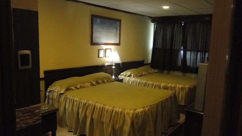 Imagen de la habitación del Hotel Cuellar. Foto 14