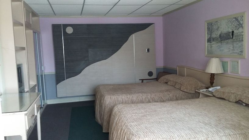 Imagen de la habitación del Hotel Cuellar. Foto 15