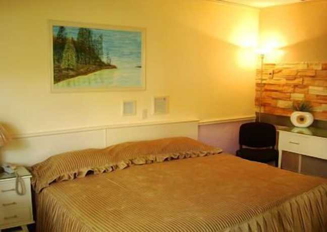 Imagen de la habitación del Hotel Cuellar. Foto 19