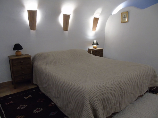 Imagen de la habitación del Hotel Cuevas Andalucía. Foto 9