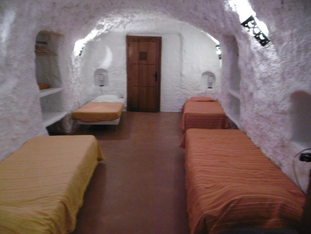 Imagen de la habitación del Hotel Cuevas Andalucía. Foto 13