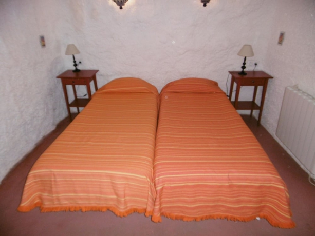 Imagen de la habitación del Hotel Cuevas Andalucía. Foto 14