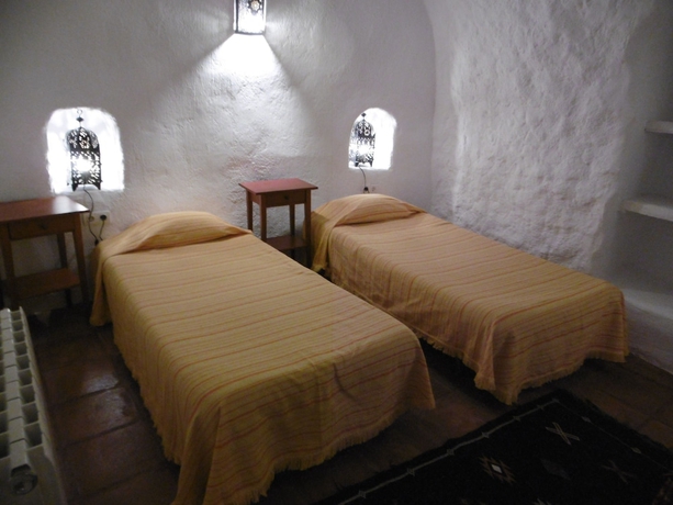 Imagen de la habitación del Hotel Cuevas Andalucía. Foto 15
