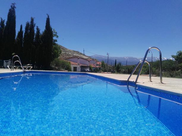 Imagen de la piscina del Hotel Cuevas Del Zenete. Foto 20