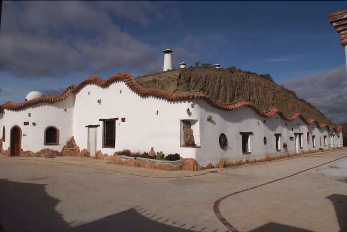 Imagen general del Hotel Cuevas La Chumbera. Foto 2