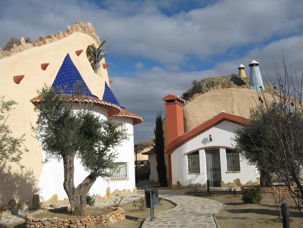 Imagen general del Hotel Cuevas La Granja. Foto 21