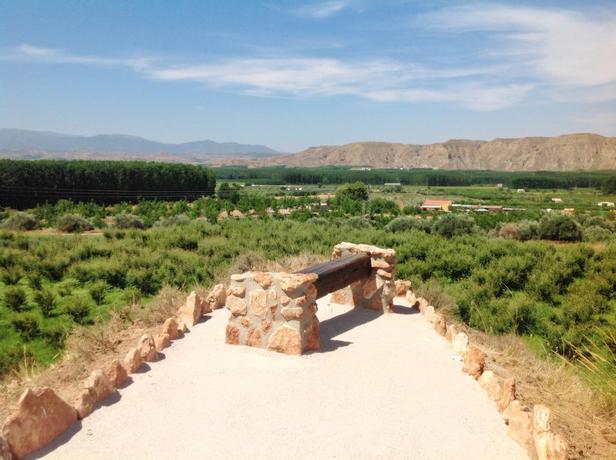 Imagen general del Hotel Cuevas La Granja. Foto 16