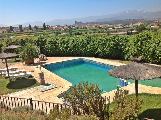 Imagen general del Hotel Cuevas La Granja. Foto 22