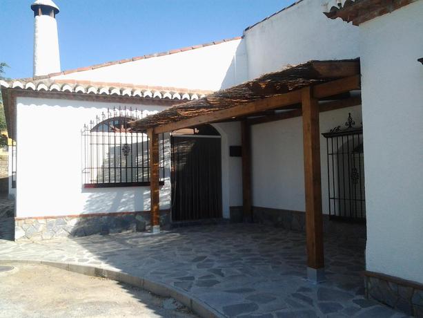 Imagen general del Hotel Cuevas La Granja. Foto 19