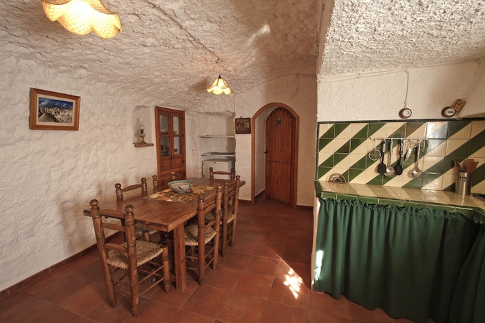 Imagen de la habitación del Hotel Cuevas el Torriblanco. Foto 12