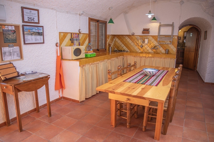 Imagen de la habitación del Hotel Cuevas el Torriblanco. Foto 18