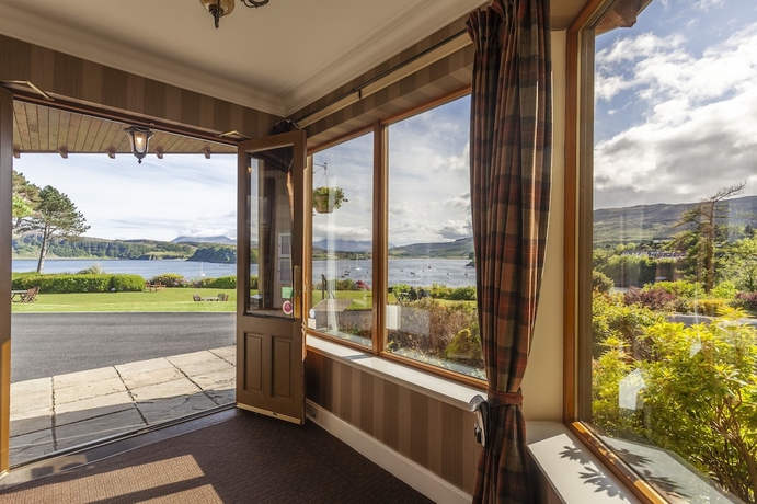 Imagen de los interiores del Hotel Cuillin Hills Hotel. Foto 19