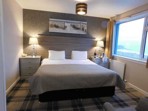 Imagen de la habitación del Hotel Cullen Bay. Foto 10