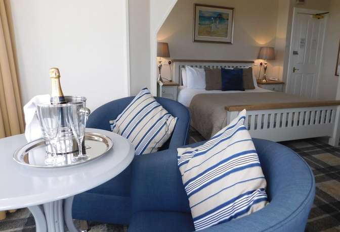 Imagen de la habitación del Hotel Cullen Bay. Foto 13