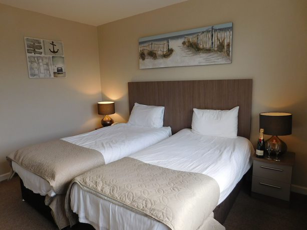 Imagen de la habitación del Hotel Cullen Bay. Foto 15