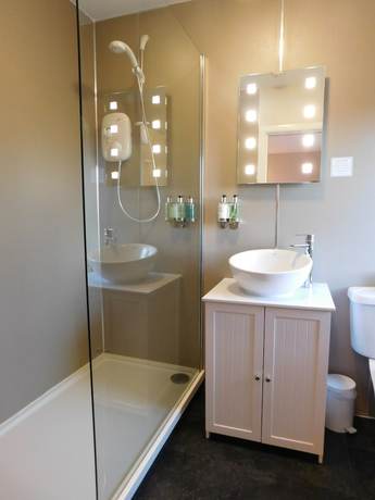 Imagen de la habitación del Hotel Cullen Bay. Foto 17