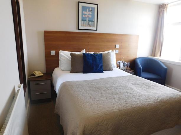 Imagen de la habitación del Hotel Cullen Bay. Foto 18