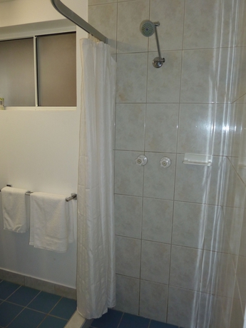 Imagen de la habitación del Hotel Cullen Bay Resort. Foto 7