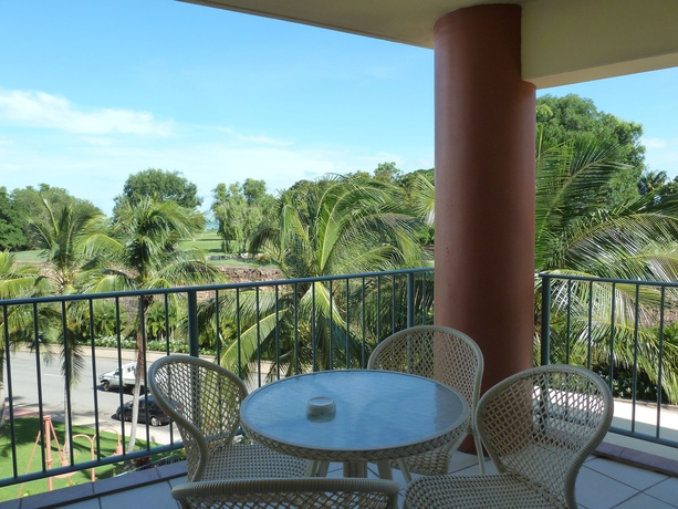 Imagen de los exteriores del Hotel Cullen Bay Resort. Foto 14