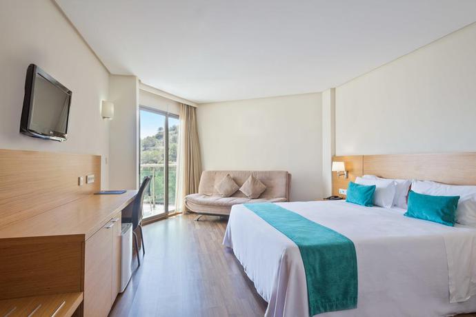 Imagen de la habitación del Hotel Cullera Holiday. Foto 8