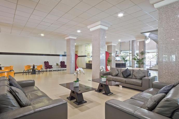 Imagen de los interiores del Hotel Cullera Holiday. Foto 20