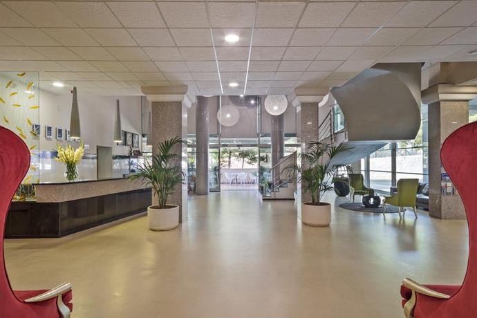 Imagen de los interiores del Hotel Cullera Holiday. Foto 24