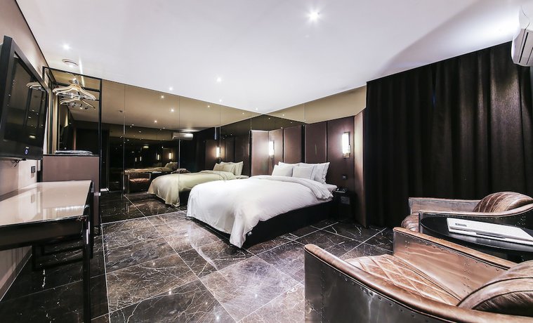 Imagen de la habitación del Hotel Cullinan Uiwang. Foto 6