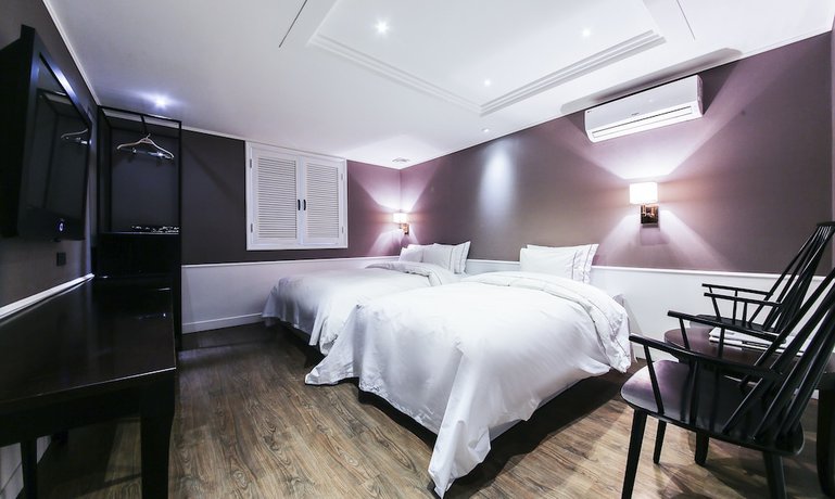 Imagen de la habitación del Hotel Cullinan Uiwang. Foto 13