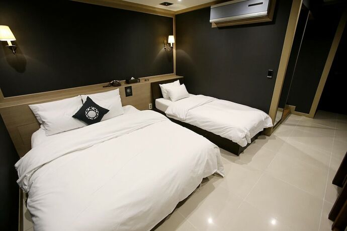 Imagen de la habitación del Hotel Cullinan Yongin. Foto 33