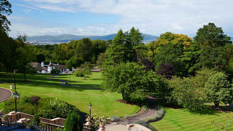 Imagen de los exteriores del Hotel Culloden Estate and Spa. Foto 13