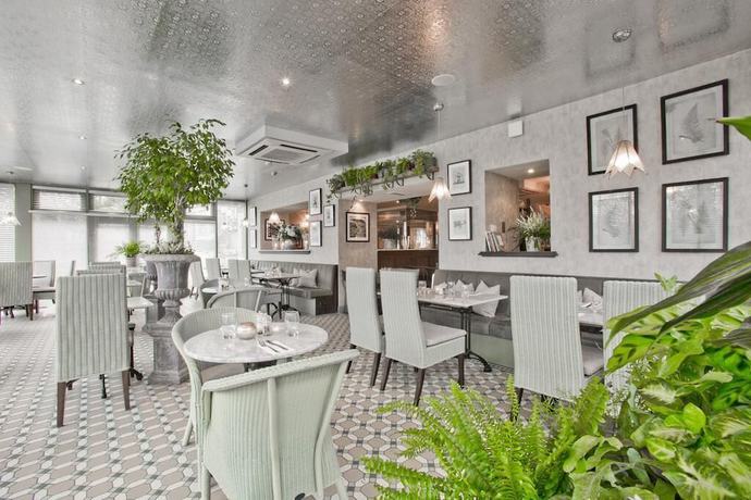 Imagen del bar/restaurante del Hotel Cults. Foto 4