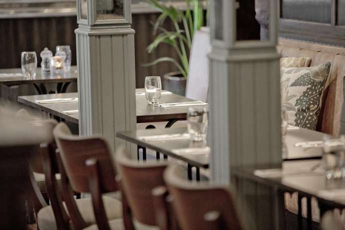 Imagen del bar/restaurante del Hotel Cults. Foto 9