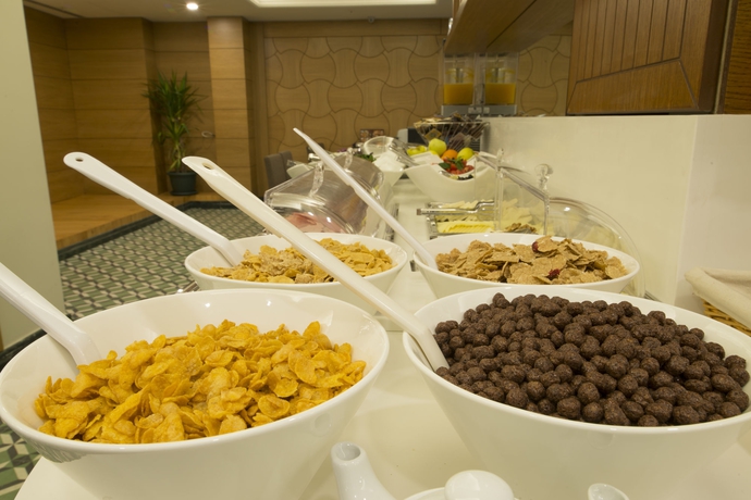 Imagen del bar/restaurante del Hotel Cumbalı Plaza. Foto 6