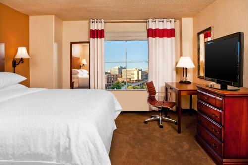 Imagen de la habitación del Hotel Cumberland House Knoxville, Tapestry Collection By Hilton. Foto 2
