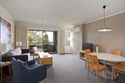 Imagen de la habitación del Hotel Cumberland Lorne Resort. Foto 5
