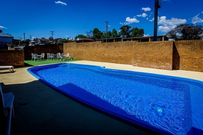 Imagen de la piscina del Hotel Cumberland Motor Inn. Foto 19