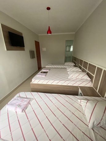Imagen de la habitación del Hotel Cumbica. Foto 14
